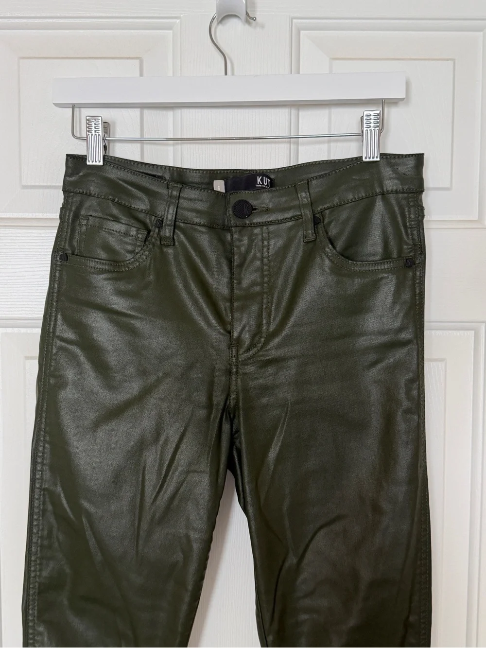 KUT From The Kloth Olive Green Faux Leather Coated Skinny Pants Size 6 - Picture 3 of 11